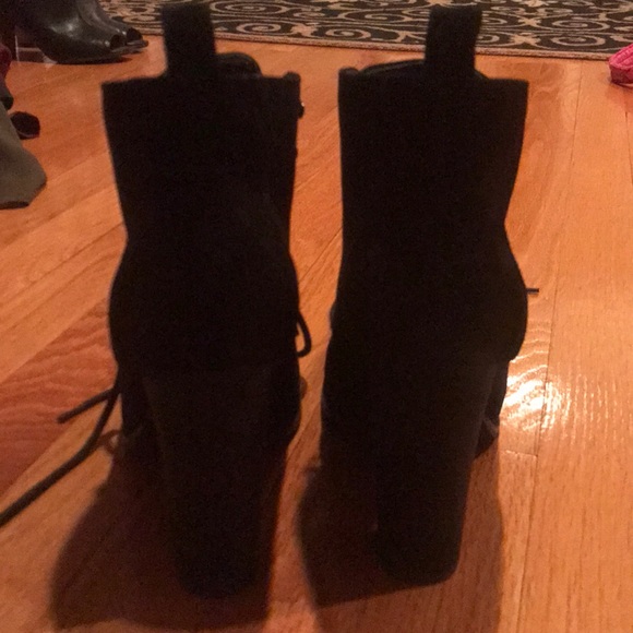 ALDO genuine leather heeled boots - Picture 3 of 7